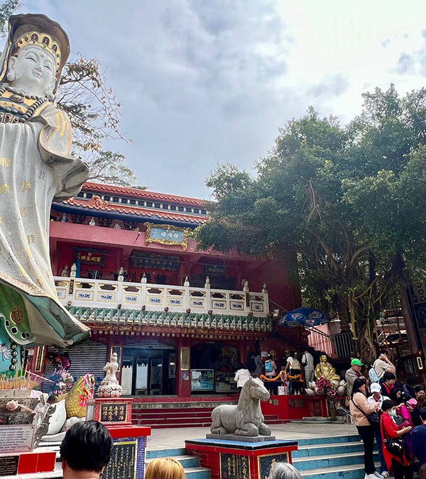 3-Tin-Hai-temple-at-Repulse-Bay