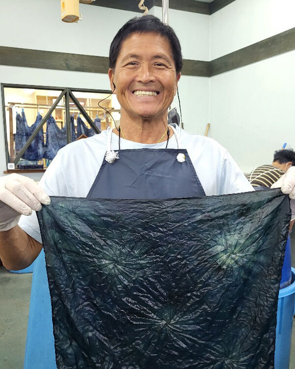 9-Indigo-Dyeing